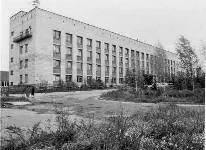 Главный корпус ИТПМ в 70-е годы